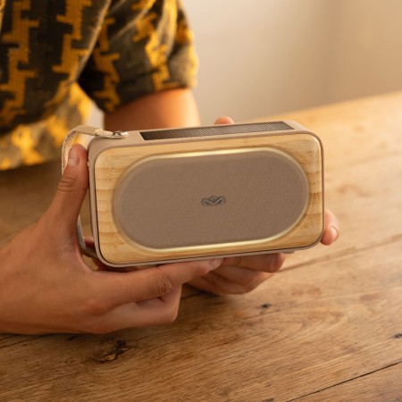 House of Marley Roots Solar true wireless zvučnik, krem House of Marley Roots Solar true wireless zvučnik, krem